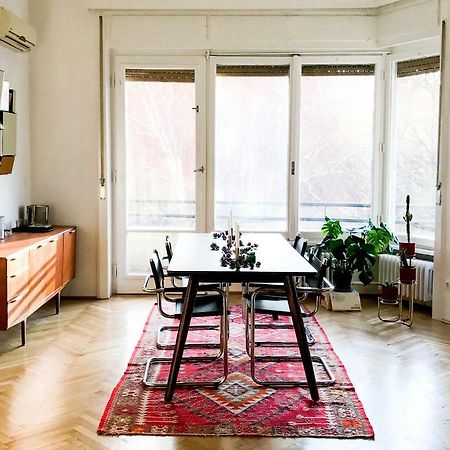 Bauhaus Icon: Spacious Fitness Flat in Central Buda Apartment Budapest Exterior photo