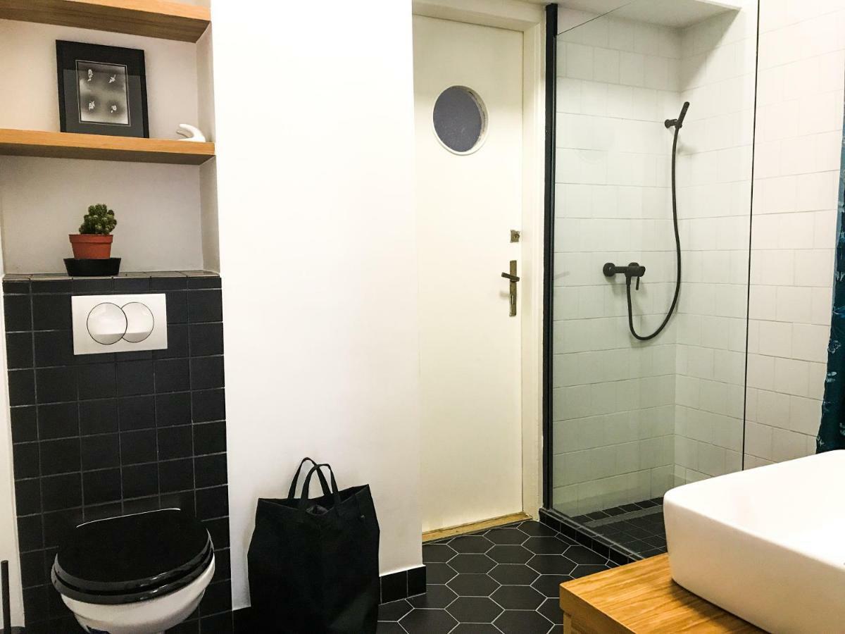 Bauhaus Icon: Spacious Fitness Flat in Central Buda Apartment Budapest Exterior photo