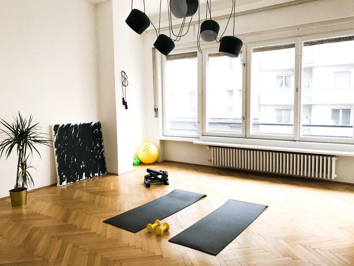 Bauhaus Icon: Spacious Fitness Flat in Central Buda Apartment Budapest Exterior photo